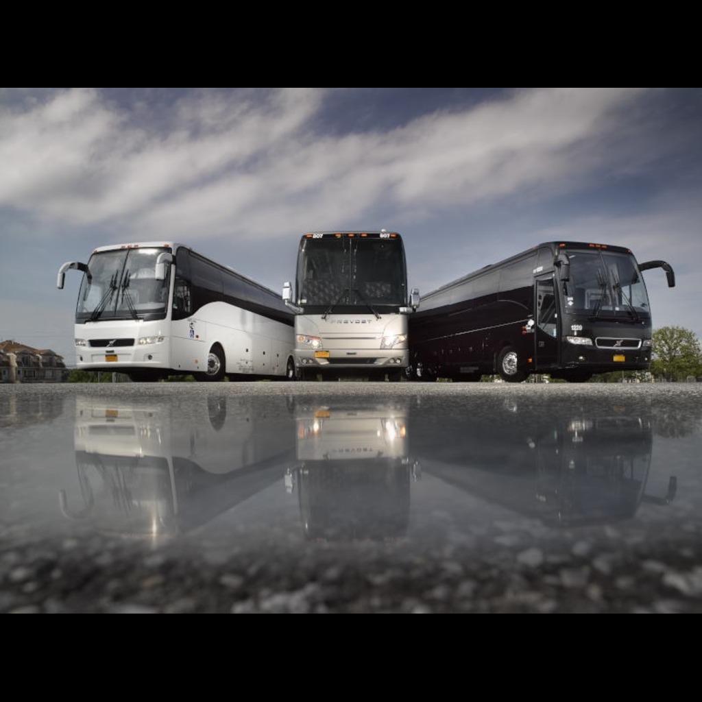 charter bus vs coach bus​
